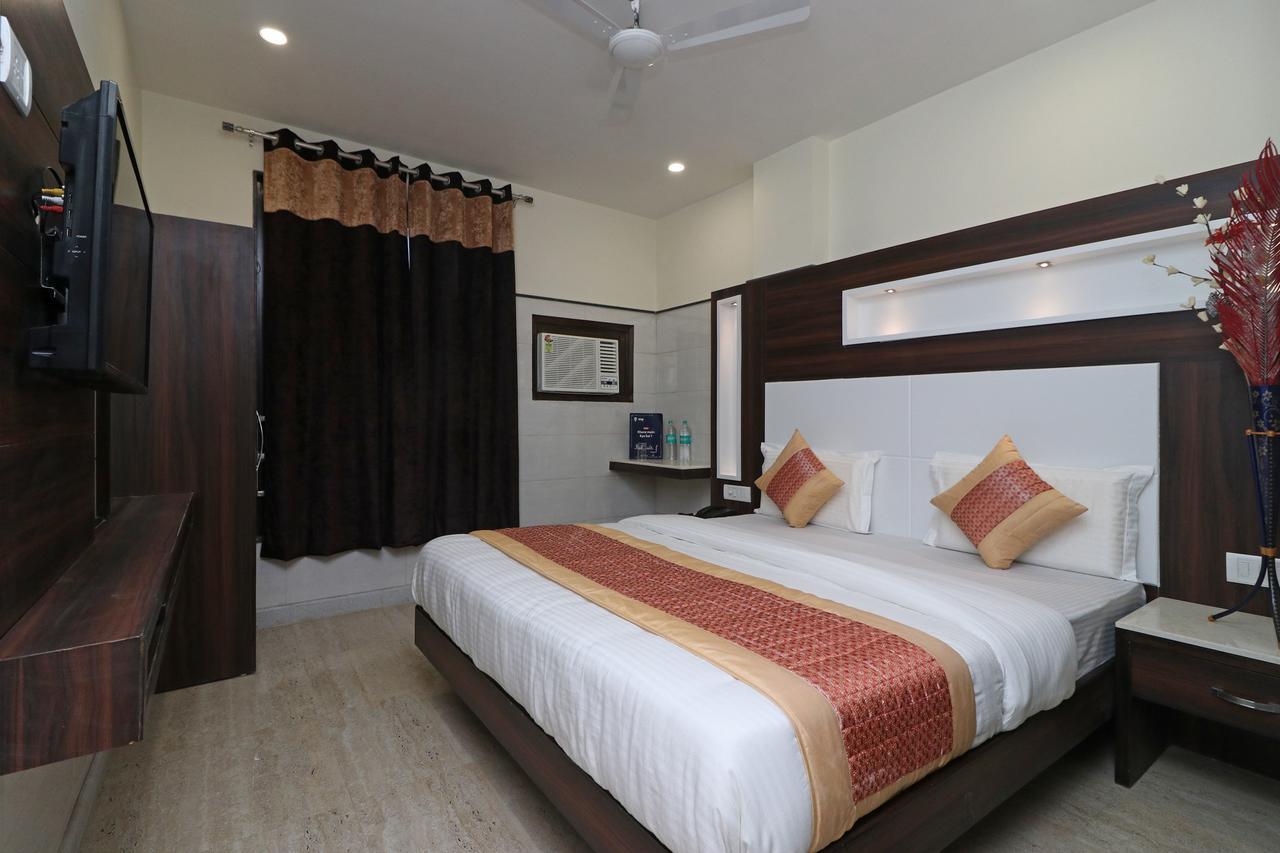 Oyo 11594 Hotel Tvs New Delhi Eksteriør bilde