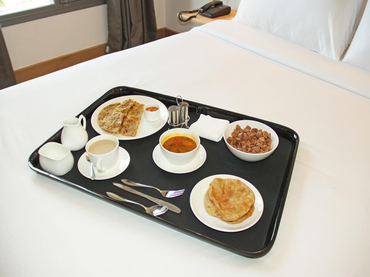 Oyo 11594 Hotel Tvs New Delhi Eksteriør bilde