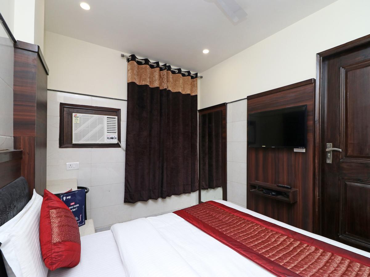 Oyo 11594 Hotel Tvs New Delhi Eksteriør bilde